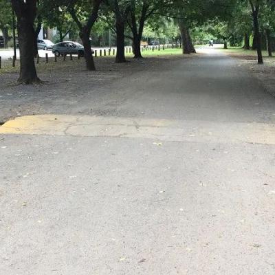 Pavimentación de calles en el Jockey Club